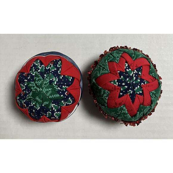 4 Vintage Handmade Quilted Fabric Christmas Ornaments 8-Pointed Star Pattern - Picture 3 of 5